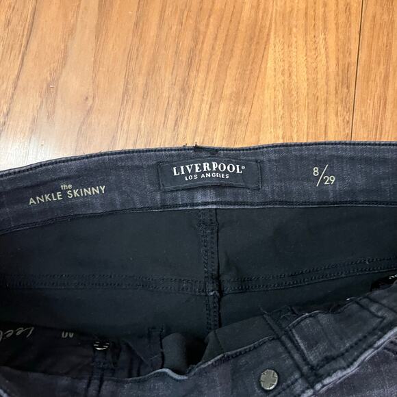 Liverpool Jeans Size 8 29 Faded Black Stretch Pull On Raw Hem the Ankle Skinny - Picture 5 of 12